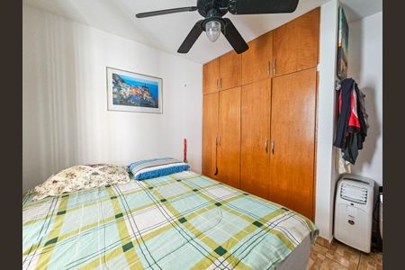 Casa para alugar com 240m², 5 quartos e 2 vagas Casa para alugar com 240m², 5 quartos e 2 vagasQuarto 2