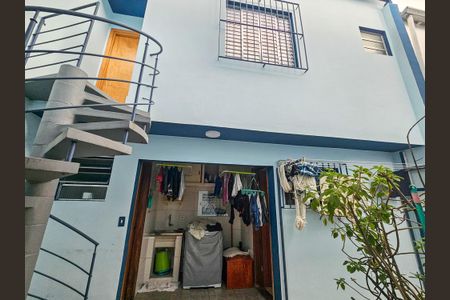 Casa para alugar com 240m², 5 quartos e 2 vagas Casa para alugar com 240m², 5 quartos e 2 vagasEdícula
