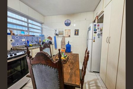 Casa para alugar com 240m², 5 quartos e 2 vagas Casa para alugar com 240m², 5 quartos e 2 vagasCozinha