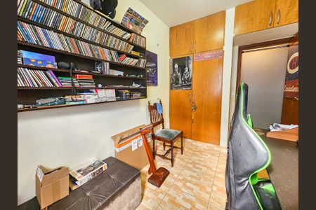 Casa para alugar com 240m², 5 quartos e 2 vagas Casa para alugar com 240m², 5 quartos e 2 vagasQuarto 1