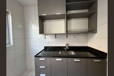 Casa para alugar com 2 quartos, 90m² em Santa Terezinha, Belo Horizonte