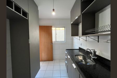 Casa para alugar com 2 quartos, 90m² em Santa Terezinha, Belo Horizonte