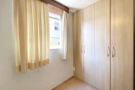 Apartamento à venda com 75m², 3 quartos e 2 vagasQuarto 2
