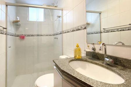 Apartamento à venda com 75m², 3 quartos e 2 vagasBanheiro