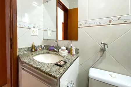 Apartamento à venda com 75m², 3 quartos e 2 vagasBanheiro da Suíte 1