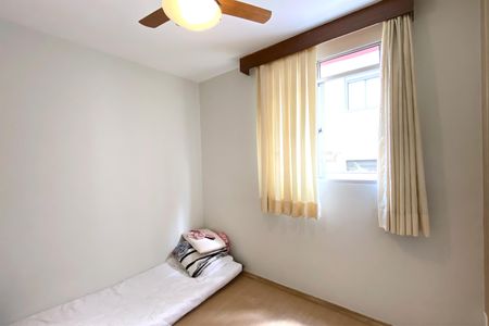 Apartamento à venda com 75m², 3 quartos e 2 vagasQuarto 2