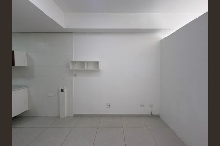 Sala de kitnet/studio para alugar com 1 quarto, 30m² em Jardim Sabara, São Paulo