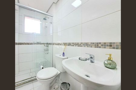 Banheiro 2 de apartamento para alugar com 2 quartos, 59m² em Partenon, Porto Alegre