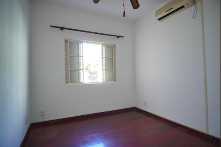 Casa para alugar com 130m², 3 quartos e 1 vagaQuarto 2