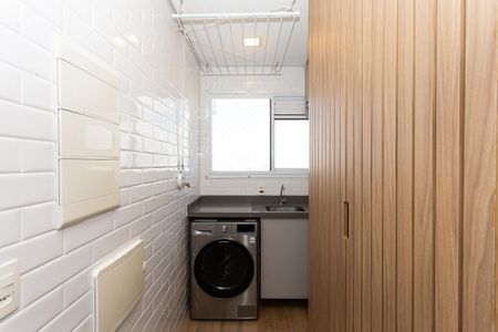 Apartamento à venda com 68m², 2 quartos e 2 vagas Apartamento à venda com 68m², 2 quartos e 2 vagasÁrea de Serviço