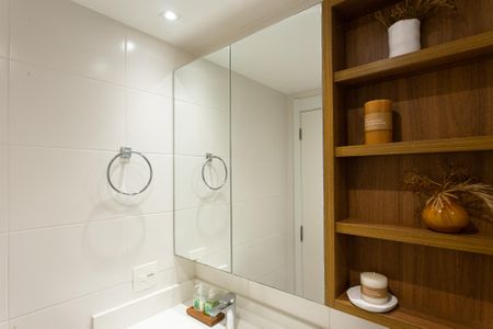 Apartamento à venda com 68m², 2 quartos e 2 vagas Apartamento à venda com 68m², 2 quartos e 2 vagasBanheiro Social