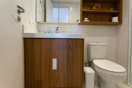 Apartamento à venda com 68m², 2 quartos e 2 vagas Apartamento à venda com 68m², 2 quartos e 2 vagasBanheiro Social