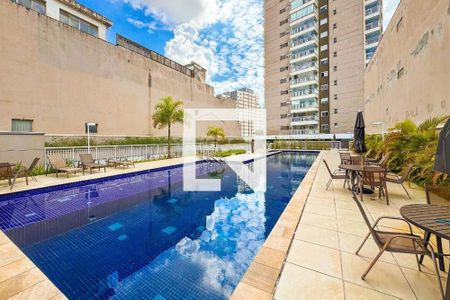 Apartamento à venda com 68m², 2 quartos e 2 vagas Apartamento à venda com 68m², 2 quartos e 2 vagasÁrea comum - Piscina