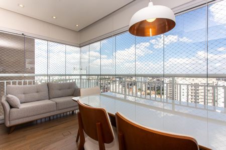 Apartamento à venda com 68m², 2 quartos e 2 vagas Apartamento à venda com 68m², 2 quartos e 2 vagasVaranda gourmet