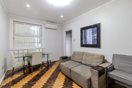 Sala de apartamento para alugar com 2 quartos, 64m² em Centro Histórico, Porto Alegre