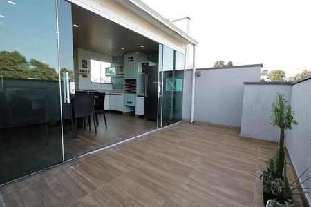 Apartamento à venda com 100m², 2 quartos e 2 vagasCobertura