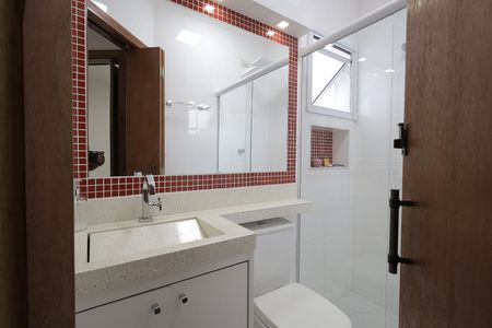 Apartamento à venda com 100m², 2 quartos e 2 vagasBanheiro