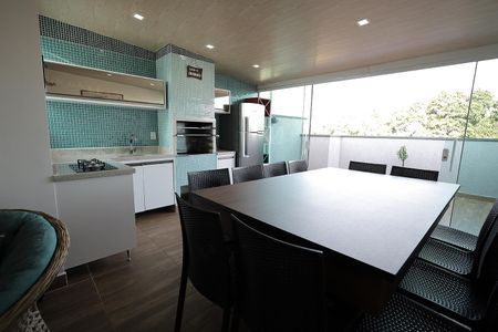 Apartamento à venda com 100m², 2 quartos e 2 vagasCobertura