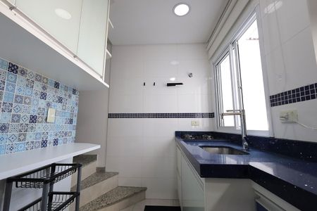 Apartamento à venda com 100m², 2 quartos e 2 vagasCozinha