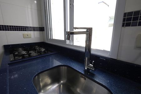 Apartamento à venda com 100m², 2 quartos e 2 vagasCozinha