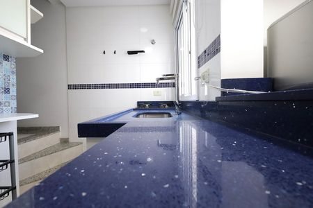 Apartamento à venda com 100m², 2 quartos e 2 vagasCozinha