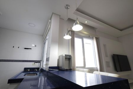 Apartamento à venda com 100m², 2 quartos e 2 vagasCozinha