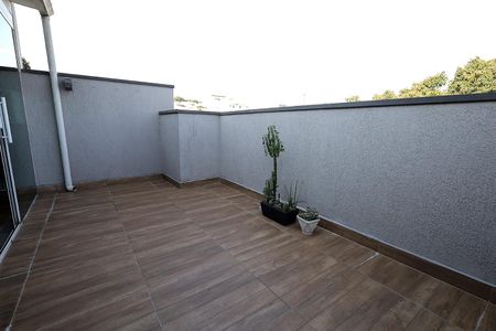 Apartamento à venda com 100m², 2 quartos e 2 vagasCobertura