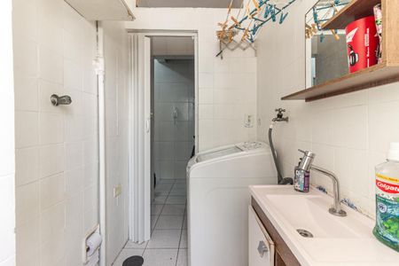 Apartamento para alugar com 38m², 1 quarto e sem vaga Apartamento para alugar com 38m², 1 quarto e sem vagaBanheiro