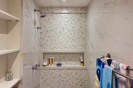 Apartamento para alugar com 120m², 4 quartos e 2 vagasBanheiro da Suíte 2