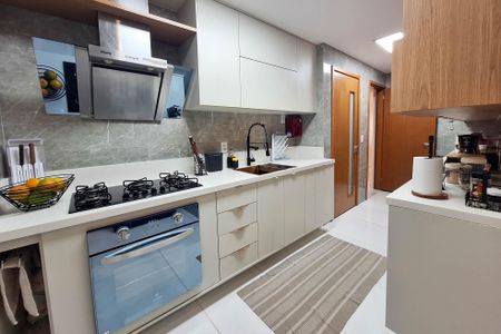 Apartamento para alugar com 120m², 4 quartos e 2 vagasCozinha