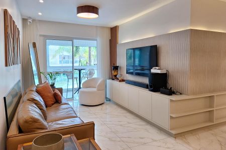 Sala 1 de apartamento para alugar com 4 quartos, 120m² em Camboinhas, Niterói