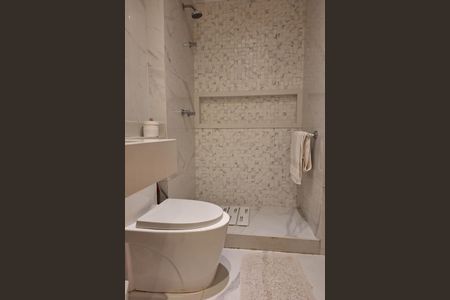 Apartamento para alugar com 120m², 4 quartos e 2 vagasBanheiro Social