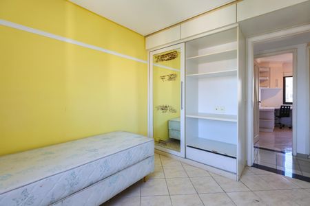 Apartamento à venda com 130m², 4 quartos e 4 vagasQuarto 4
