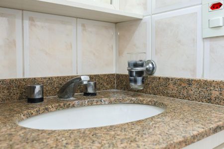 Apartamento à venda com 130m², 4 quartos e 4 vagasBanheiro da Suíte 2