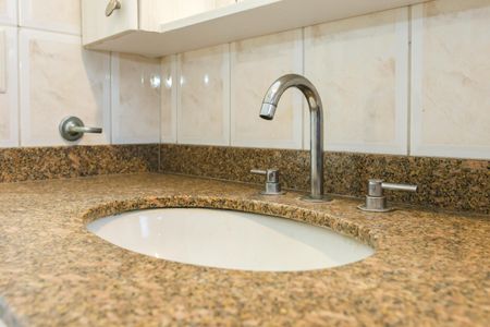 Apartamento à venda com 130m², 4 quartos e 4 vagasBanheiro