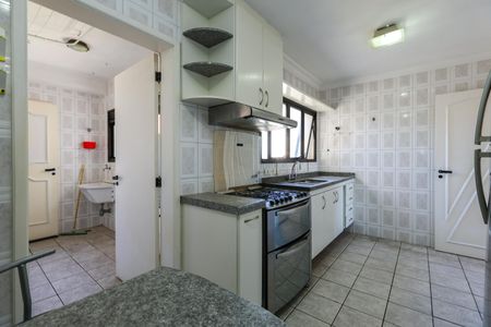 Apartamento à venda com 130m², 4 quartos e 4 vagasCozinha
