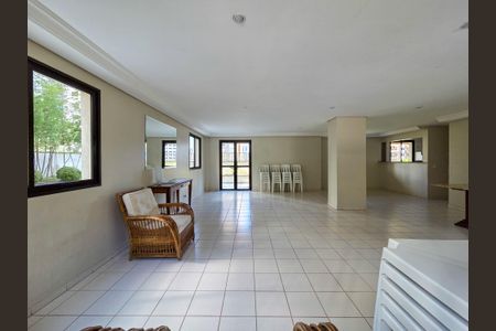 Apartamento à venda com 130m², 4 quartos e 4 vagasÁrea comum - Salão de festas