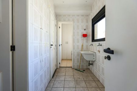 Apartamento à venda com 130m², 4 quartos e 4 vagasÁrea de Serviço