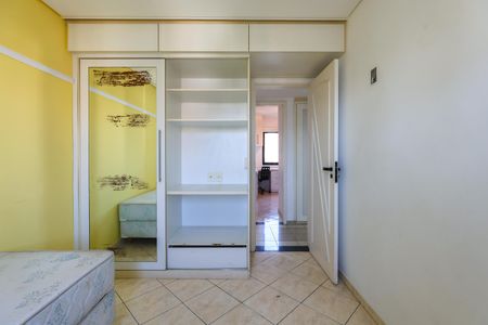 Apartamento à venda com 130m², 4 quartos e 4 vagasQuarto 4