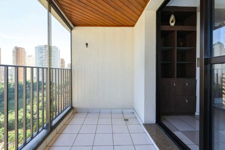 Varanda da Sala de apartamento para alugar com 4 quartos, 130m² em Vila Andrade, São Paulo