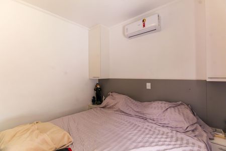 Casa à venda com 200m², 4 quartos e 2 vagas Casa à venda com 200m², 4 quartos e 2 vagasQuarto 2 - Suíte