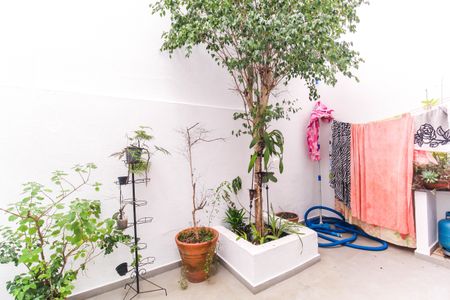 Casa à venda com 200m², 4 quartos e 2 vagas Casa à venda com 200m², 4 quartos e 2 vagasÁrea de Serviço