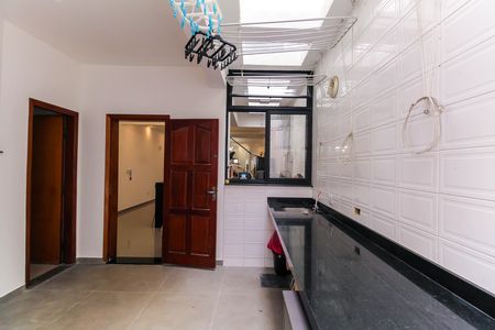 Casa à venda com 200m², 4 quartos e 2 vagas Casa à venda com 200m², 4 quartos e 2 vagasÁrea de Serviço