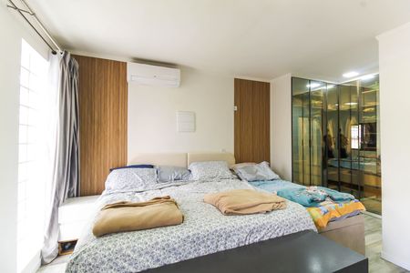 Casa à venda com 200m², 4 quartos e 2 vagas Casa à venda com 200m², 4 quartos e 2 vagasQuarto 4 - Suíte
