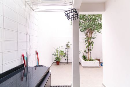 Casa à venda com 200m², 4 quartos e 2 vagas Casa à venda com 200m², 4 quartos e 2 vagasÁrea de Serviço