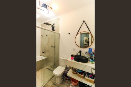 Casa à venda com 200m², 4 quartos e 2 vagas Casa à venda com 200m², 4 quartos e 2 vagasBanheiro da Suíte 4