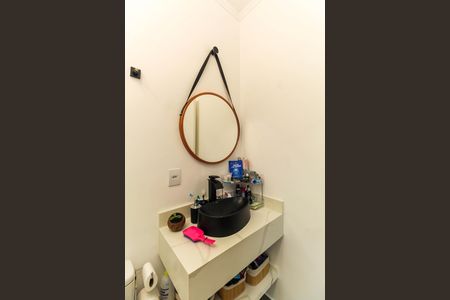 Casa à venda com 200m², 4 quartos e 2 vagas Casa à venda com 200m², 4 quartos e 2 vagasBanheiro da Suíte 4