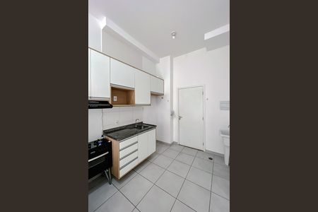 Apartamento para alugar com 33m², 1 quarto e sem vaga Apartamento para alugar com 33m², 1 quarto e sem vagaCozinha e Área de Serviço