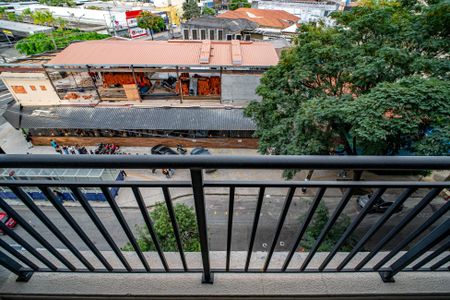 Studio para alugar com 26m², 1 quarto e sem vaga Studio para alugar com 26m², 1 quarto e sem vagaVaranda