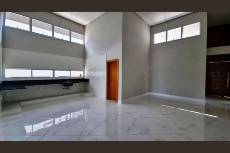 Casa à venda com 280m², 4 quartos e 4 vagasCozinha